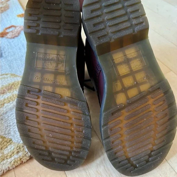 Dr. Martens Burgundy Boots Size 7 - Picture 3 of 8
